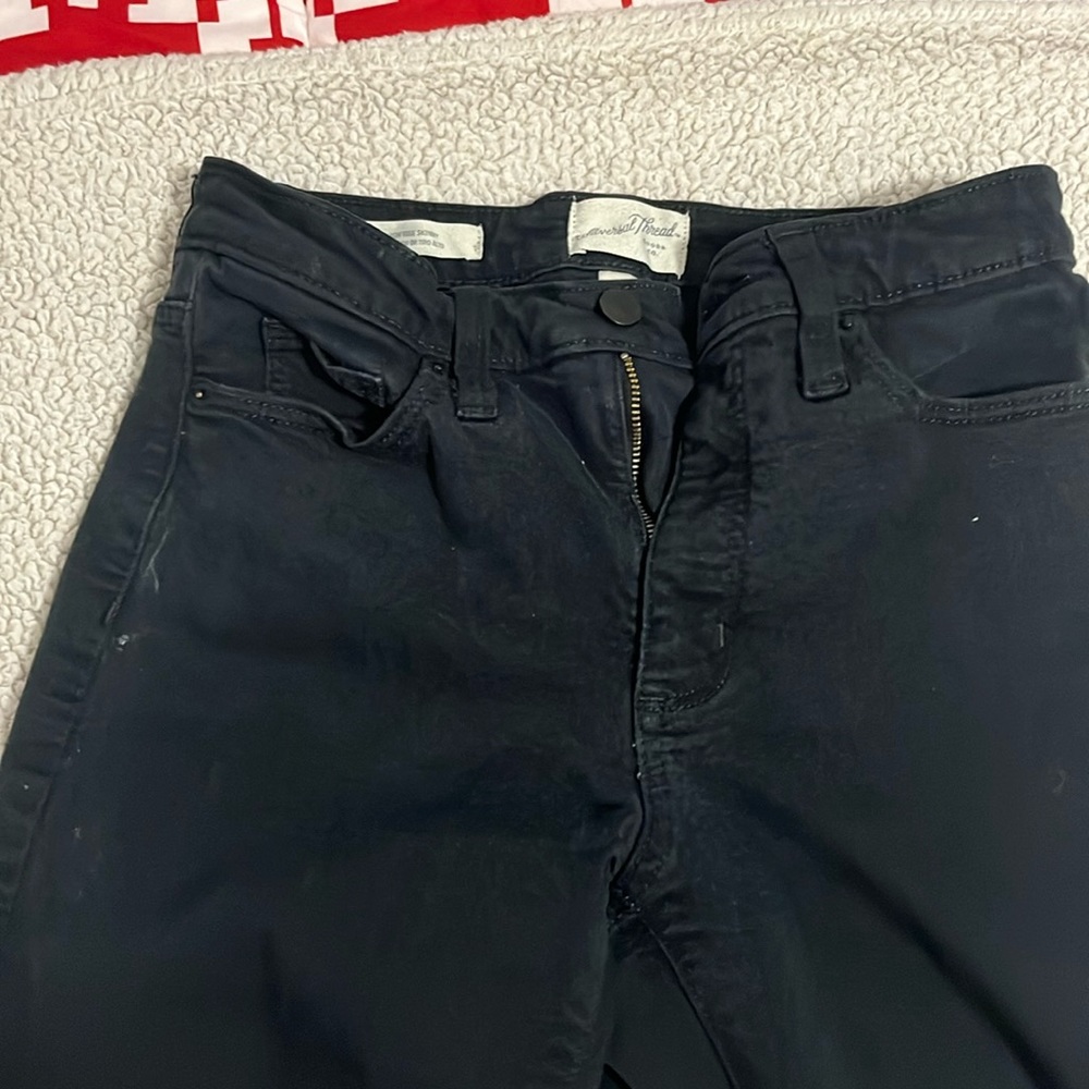 Black skinny jeans